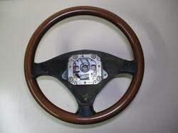 id_10441_AUTERN00010222_50459093_VOLANTE_IN_LEGNO_CON_AIRBAG_ALFA_ROMEO_156_ANNO_1999_156017268_Q.01__1__.JPG