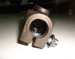 id_2585_E_1875_SNODO_PIANTONE_DELLO_STERZO_FORD_FIESTA_ANNO_2009_Q.02____4_.JPG