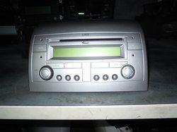 id_3248_7646396316_BOSCH_LANCIA_843_AUTORADIO_LANCIA_YPSILON_MP3_2004_2015_Q.01____1_.JPG