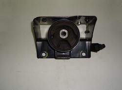 id_6853_AUTERN00006704_SUPPORTO_MOTORE_LATO_CAMBIO_SUZUKI_SWIFT_1.3_DDIS_ANNO_2012_Q.01__1__.JPG
